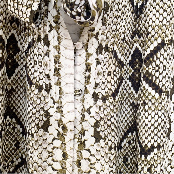 J Crew Snake Python Button Down Shirt Pussybow - Picture 4 of 6
